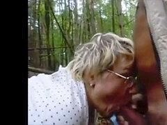 Enthousiasteling, Pijpbeurt, Compilatie, Sperma shot, Huisgemaakt, Rijpe lesbienne, Buiten, Zuigen