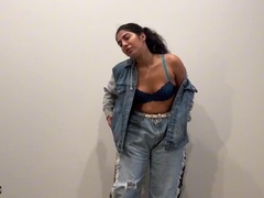 Enthousiasteling, Grote lul, Bruinharig, Universiteit, Sperma in mond, Verlegen, Tieten likken