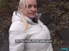 Enthousiasteling, Kont, Blond, Naakt, Buiten, Openbaar, Russisch, Tieten likken