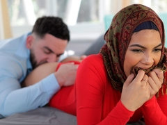 Arsch, Blasen, Braunhaarige, Hundestellung, Handjob, Tätowierung, Jungendliche (18+), Titten