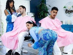 Culo grande, Verga grande, Tetas grandes, Mamada, Morena, Estilo perrito, Novia, Madres para coger