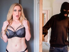 Zwart, Blond, Gevangen, Handbeurt, Interraciaal, Moeder die ik wil neuken, Geschoren, Verassing