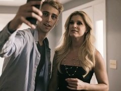 Blondine, Blasen, Hundestellung, Handjob, Riesig, Masturbation, Milf, Schreiend