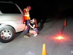 お尻, フェラチオ, 車, バック, 自然山雀, アウトドア, オマンコ, ティーン