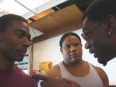 In den arsch, Grosse titten, Blondine, Spermaladung, Doppelpenetration, Gruppe, Interrassisch, Sklave