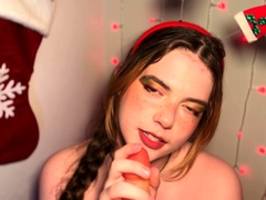 Amateur webcam girl masturbate big dildo