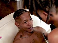 Amateur, Lécher le cul, Grosse bite, Couple, Travestis, Homosexuelle, Léchez, Mère que j'aimerais baiser