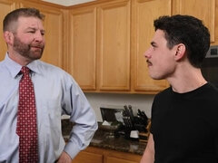 18 ans, Anal, Papa, Queue, Gode, Hd, Orgasme, Oncle