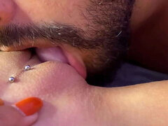 Homosexuelle, Petite amie, Léchez, Orgasme, Piercing, Chatte, Suçant, Tatouage