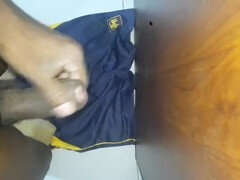 Aziatisch, Grote lul, Zwart, Universiteit, Handbeurt, Indisch, Masturbatie, Tiener