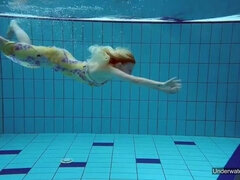 Tschechisch, Frau, Hd, Zierlich, Pool, Rasiert, Dusche, Solo