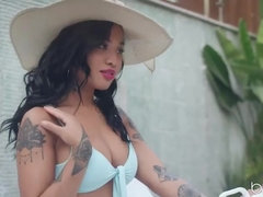 Asiatisch, Blasen, Spermaladung, Hardcore, Reiten, Ablutschen, Jungendliche (18+), Titten