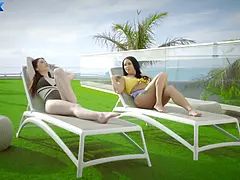 Анальный секс, Красивые, Большие сиськи, Черные, Лесбиянка, Чудовищные размеры, Натуральные сиськи, На природе