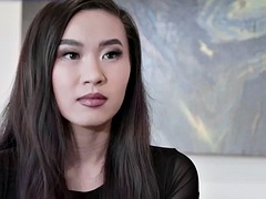 Asiatique, Sucer une bite, Médecin, Fétiche, Branlette thaïlandaise, Nylon, Bureau, Nénés
