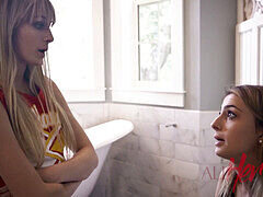 Anfeuerer, Lesbisch, Orgasmus, Zierlich, Muschi, Jungendliche (18+)