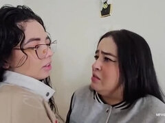 Amateur, Brunette brune, Couple, Hd, Embrassement, Fille latino, Lesbienne, Adolescente