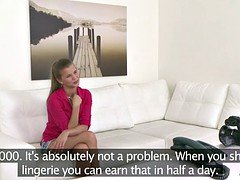 Nana, Sucer une bite, Brunette brune