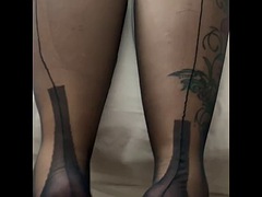 デカチン, 足, フェティッシュ, 足フェチ, 下着, 淫乱熟女, 穴開きパンティ, 妻