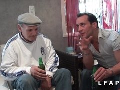 Leie, Arabisch, Sperma im mund, Schwanz, Französisch, Hd, Muschi, Flotter dreier
