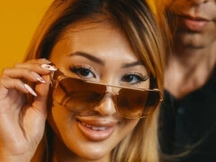 Aziatisch, Grote kont, Grote lul, Grote mammen, Pijpbeurt, Hondjeshouding, Mager, Tiener