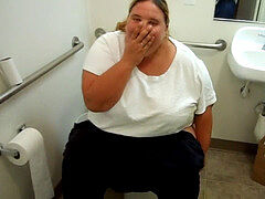 ample Retarded vulva Sow Gets pissed On And Humiliated