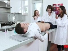 デカパイ, フェラチオ, 巨乳な, グループ, 小柄, 馬乗り, ガリガリ, ティーン