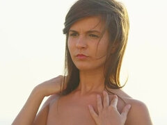 Cul, Brunette brune, Robe, Seins naturels, De plein air, Chatte, Solo, Nénés