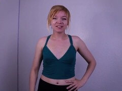 Fait maison, Machine à baiser, Masturbation, Orgasme, Cheveux courts, Solo, Nénés, Jouets