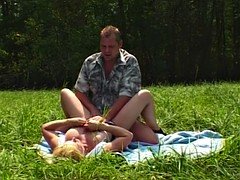 Блондинки, Милф, На природе