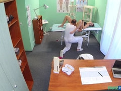 Кончили внутрь, Доктор, Собачьи, Пальцем, Лизание, Медсестра, Киски, Униформа