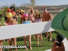 Брюнетки, Хд, Чудовищные размеры, Реалити, Кричащие, Втроем, Сиськи, Влажная