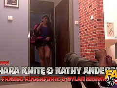 Азиатки, Черные, Блондинки, Группа, Индианки, Межрасовый секс, Милф, Мамочка