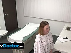 Gros cul, Grosse bite, Sucer une bite, Tir de sperme, Médecin, Doigter, Adolescente, Uniforme