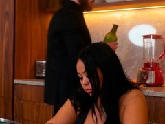 Sucer une bite, Grosse, Fétiche, Branlette thaïlandaise, Hard, Mamelons, Réalité, Adolescente