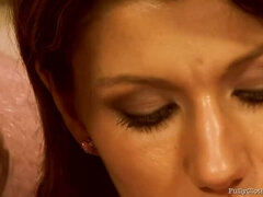 Anabel & Vamp Amanda: The Wet Plot - Fingering, Facial, Lingerie