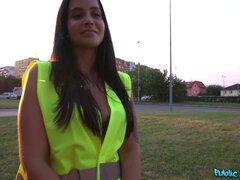 Leie, Arsch, Grosser schwanz, Braunhaarige, Vollbusig, Aufs gesicht abspritzen, Im freien, Tätowierung