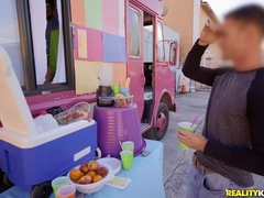 Cuarto de baño, Consolador, Corridas faciales, Atragantadas, Cocina, Al aire libre, Realidad, Juguetes