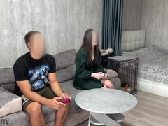 Amateur, Gros cul, Grosse bite, Brunette brune, En levrette, Orgasme, Culottes ou slips, Nénés