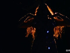 Lieveling, Grote kont, Grote lul, Rondborstig, Hardcore, Likken, Pornster, Tieten likken