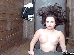 素人, 緊縛, フェラチオ, ボンデージ, チェコ, 乱交, のぞき穴, 現実