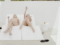 За кадром, Соло