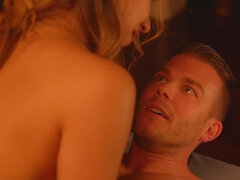 18 jahre, Blondine, Blasen, Spermaladung, Fingern, Hd, Natürlichen titten, Rasiert