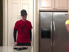 Блондинки, Постарше, Хд, На кухне, Зрелые, Милф, Тугие, Винтаж