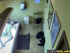 18 jahre, Tschechisch, Hd, Lecken, Muschi, Solarium, Spion, Netzkamera
