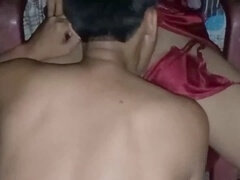 Hot Indian girlfriend enjoys one-night stand with boyfriend in homemade video