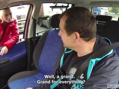 Rubia, Mamada, Coche, Pajear, Medias largas, Estriptis, Tetas, Puta