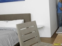 Grote mammen, Blond, Likken, Kut duiken, Geschoren, Kousen, Strippen, Tieten likken