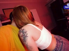 18 ans, Beauté, Collège université, Jeux, Rousse roux, Se déshabiller