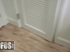 Blasen, Kehlenfick, Fussjob, Handjob, Natürlichen titten, Pov, Muschi, Rasiert