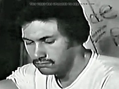 ゲイ, 淫乱熟女